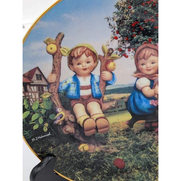 MJ Hummel Little Companions Plate Collection Set 2 Limited Edition, Danbury Mint - Picture 3 of 8
